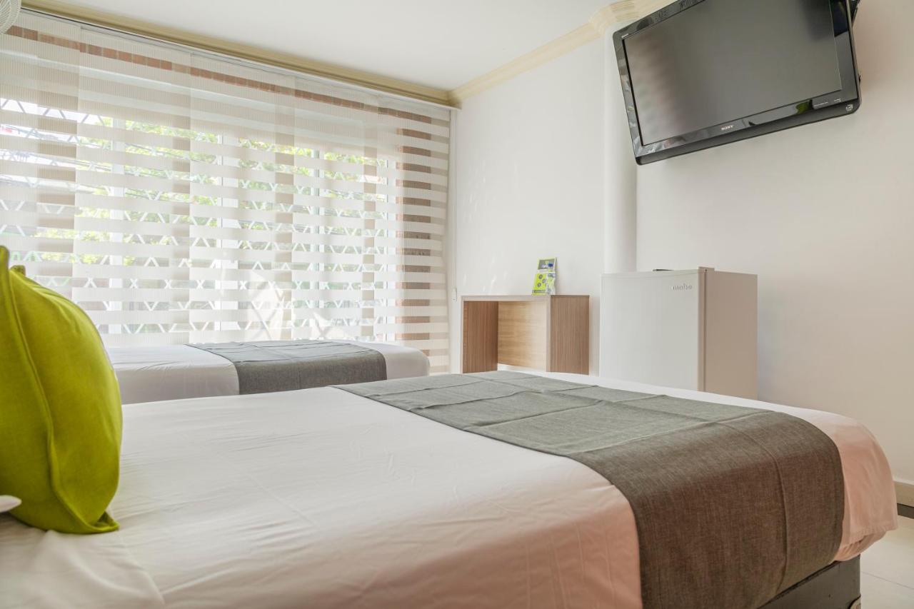 Hotel Boutique Laureles Home - Ayenda 1258 (Adults Only) Medellín Exterior foto
