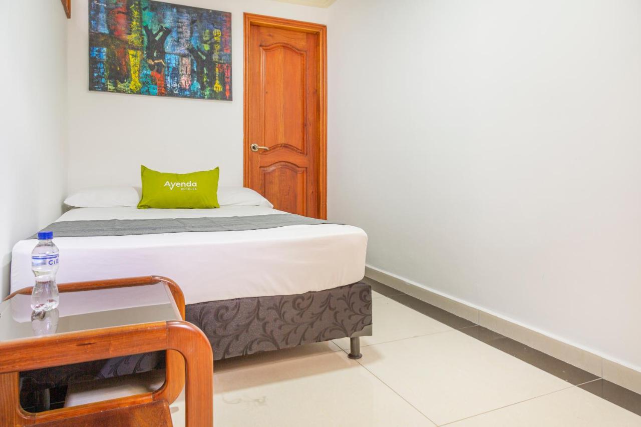 Hotel Boutique Laureles Home - Ayenda 1258 (Adults Only) Medellín Exterior foto
