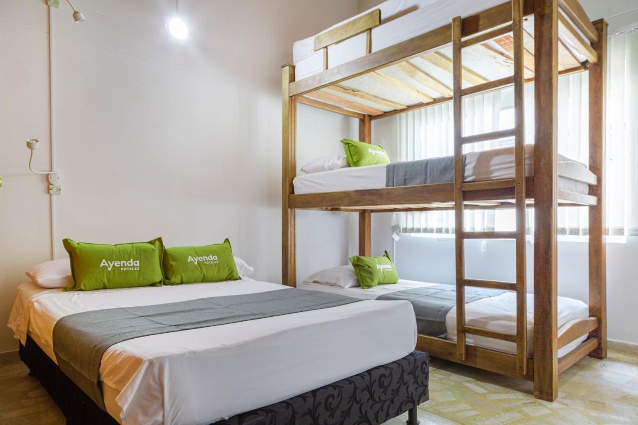 Hotel Boutique Laureles Home - Ayenda 1258 (Adults Only) Medellín Exterior foto